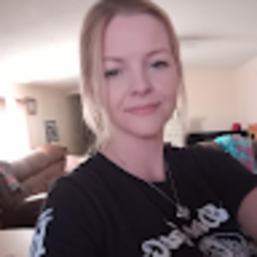 Meet your Posher, Brandi